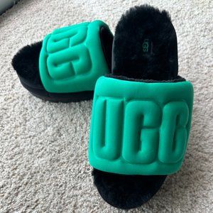 UGG Maxi Graphic Slide
